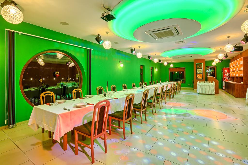 Hotel Tenis 츠르자체 외부 사진